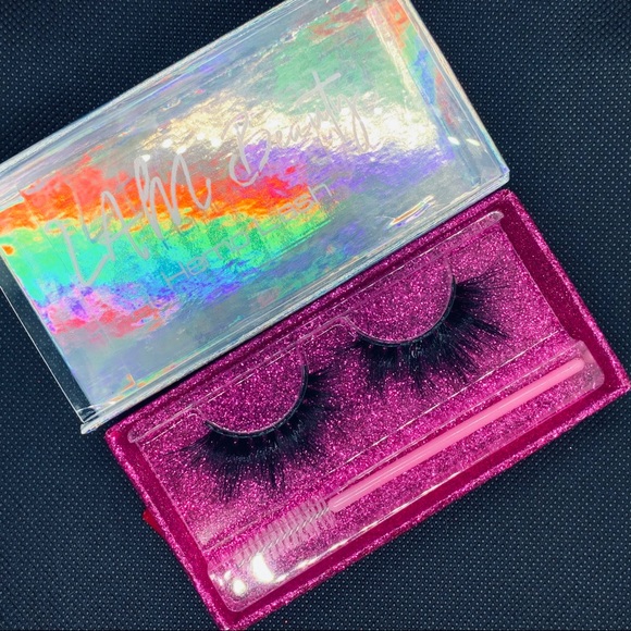 Princess - Hemp Lashes - Picture 2 of 4